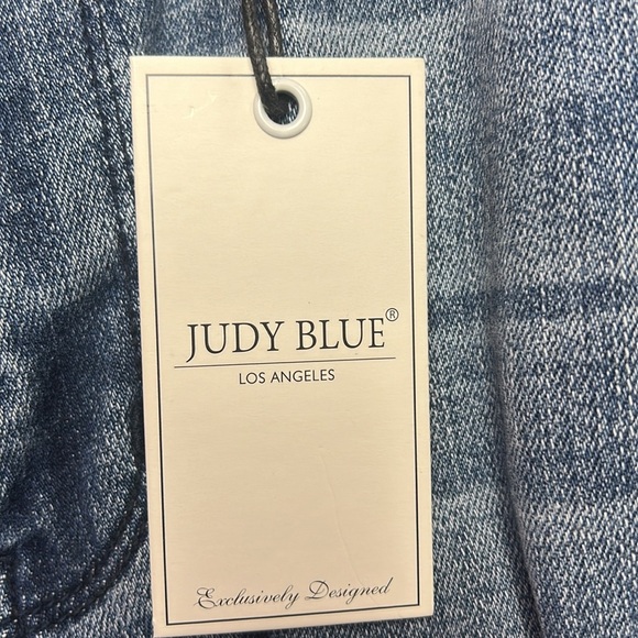 Medium Wash Straight Leg Jeans - Judy Blue - Picture 5 of 6